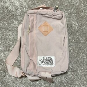 Northface crossbody bag light pink